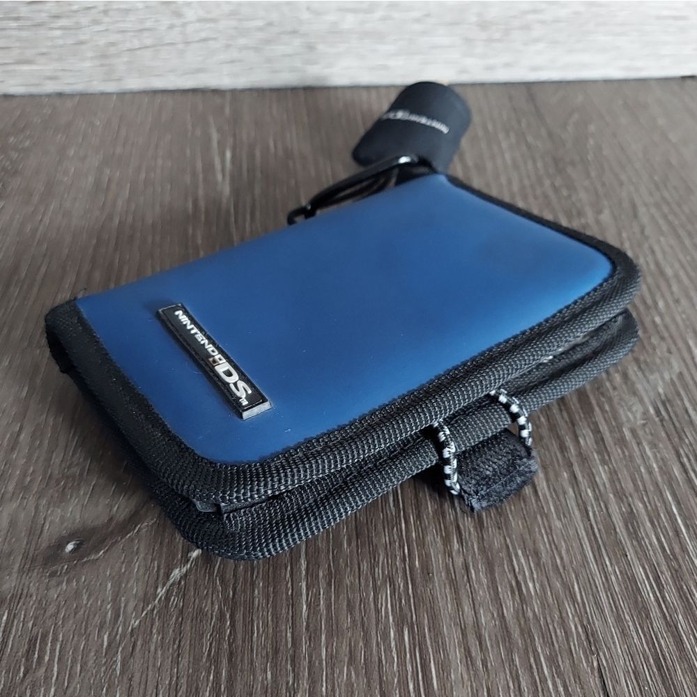 Nintendo DS Carrying Case - Picture 3 of 10